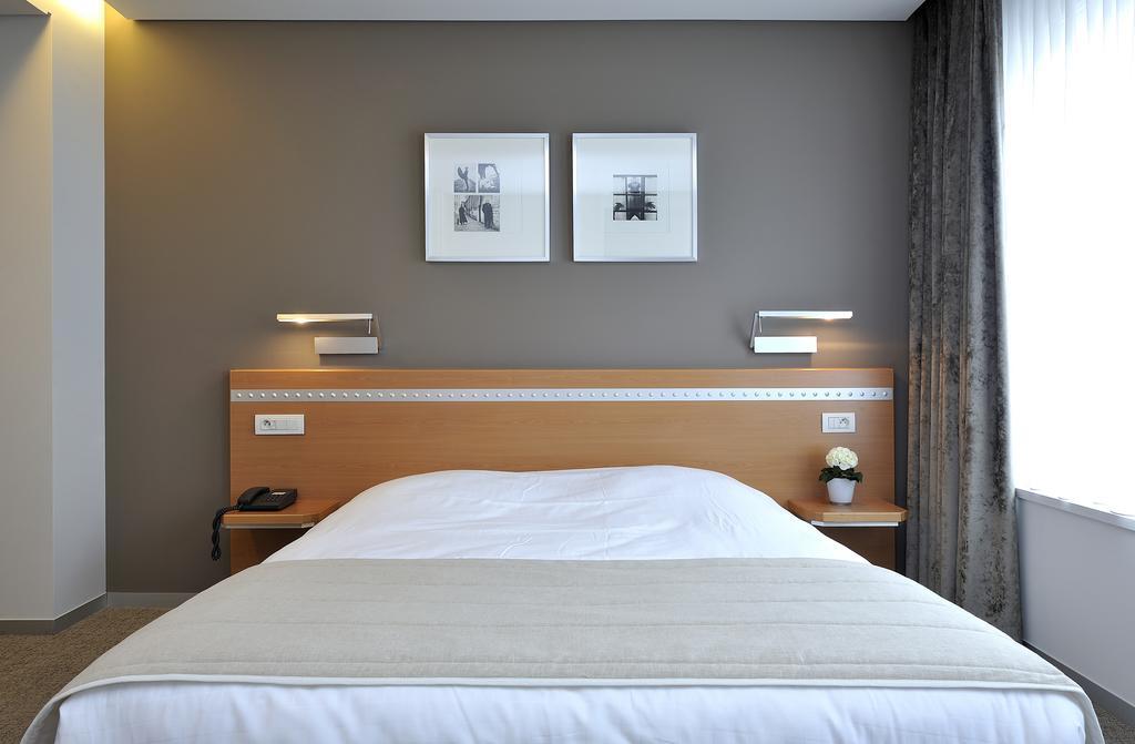 Business By Parkhotel -Annex- Kortrijk Bilik gambar